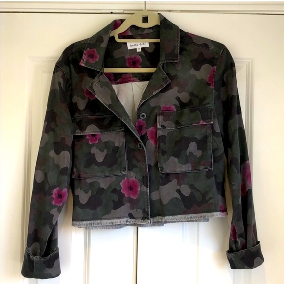 Bella Dahl Jacket Gray Pink Camo Floral Crop Fringe Hem Patch Pockets - Picture 1 of 5